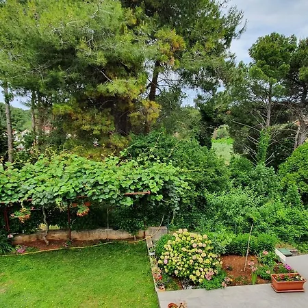 Juli No 2 Apartamento Poreč