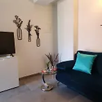 Juli No 2 Apartman *