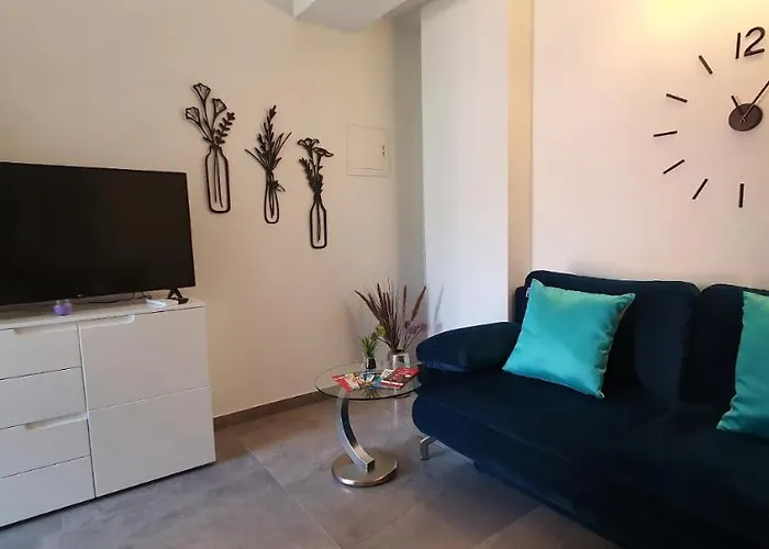 Juli No 2 Apartman *